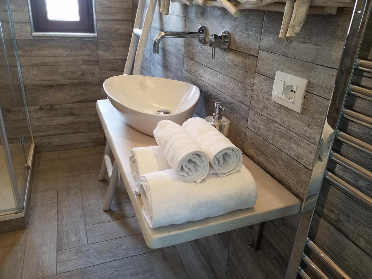Mediterranean Apartments Capo dʼOrlando Екстериор снимка